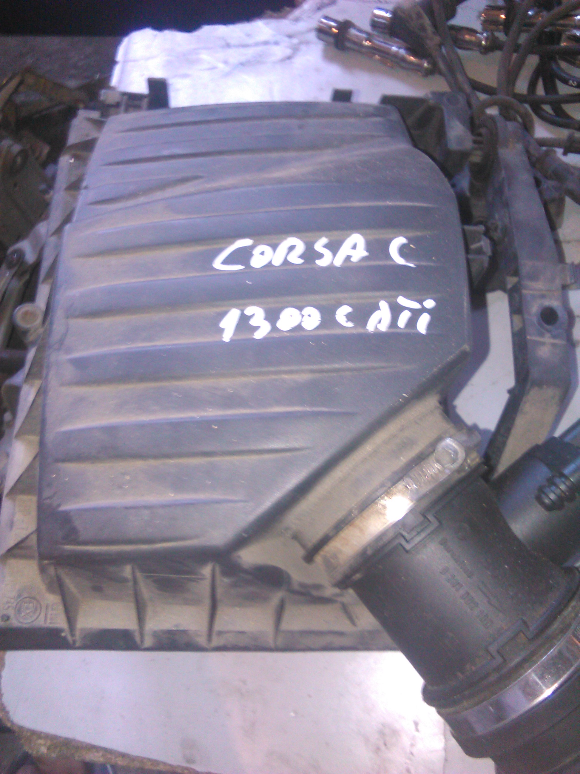 Carcasa Filtru aer Opel Corsa C 1.3cdti 4612585902