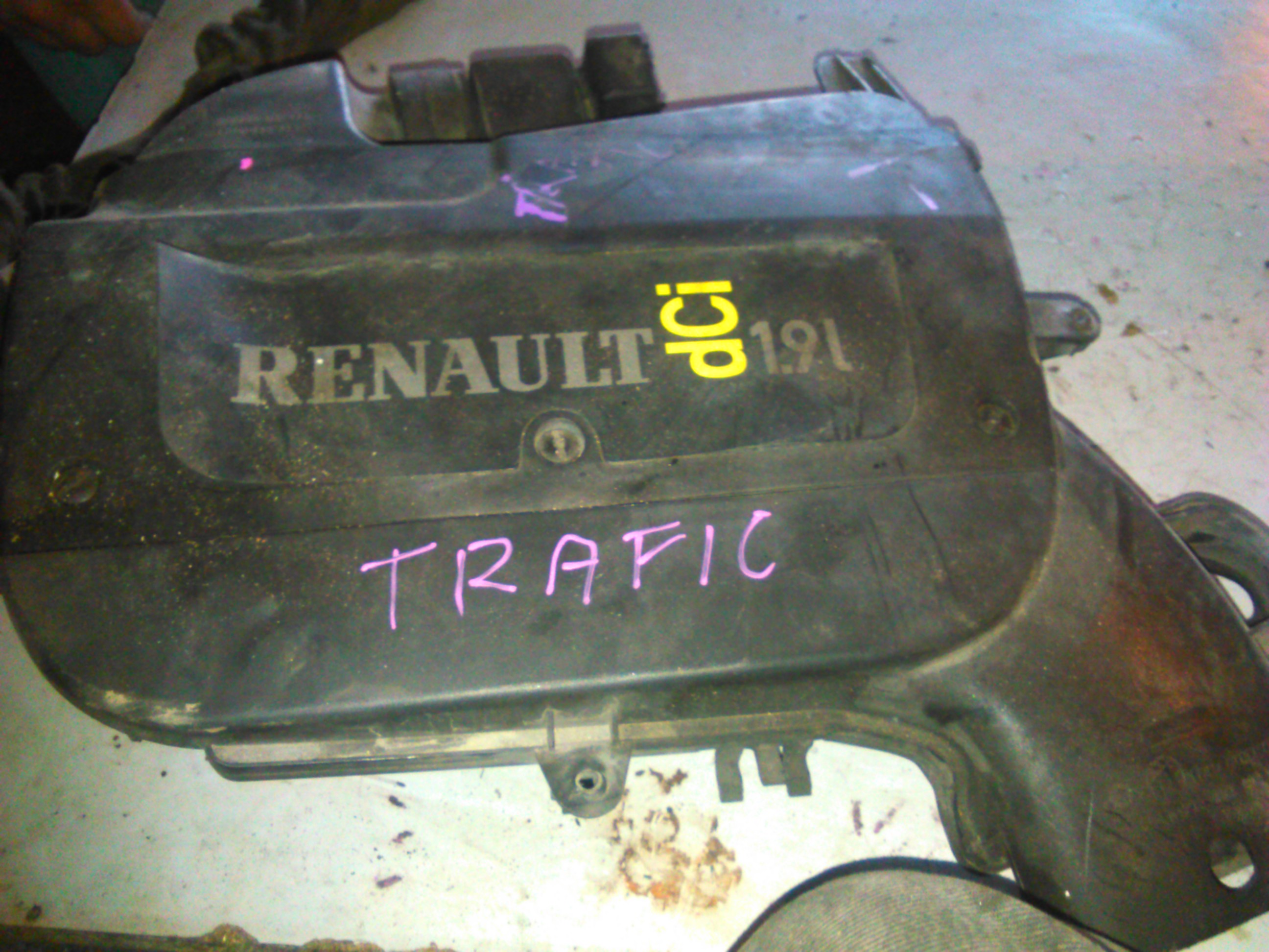 Carcasa filtru aer Renault Trafic 1.9dci cod 8200065768a